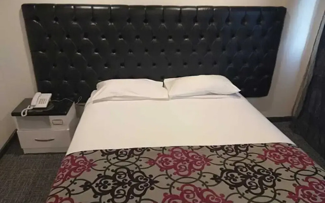 Shehrazad Nile Floating Hotel