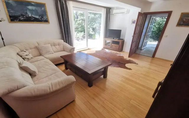 Apartment 4 Biba 22 pax