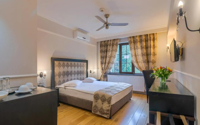 Rizzo Boutique Hotel