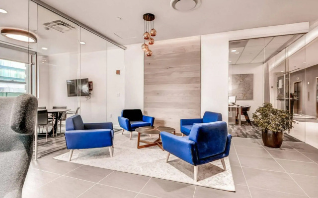 Global Luxury Suites at Kendall West