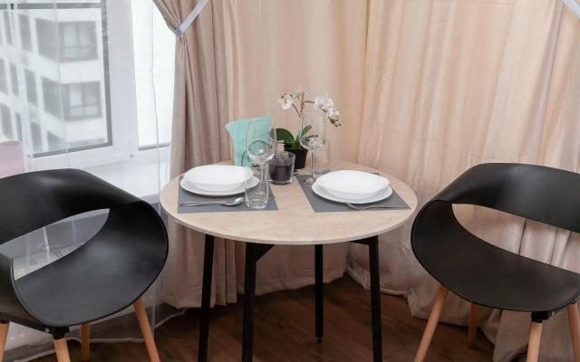 Санди на улице  Корабельная