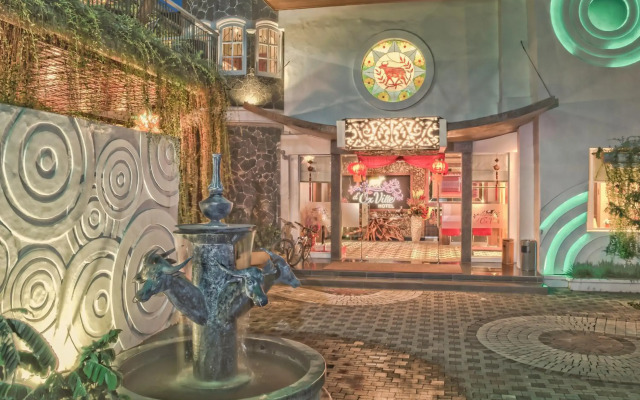 Ox Ville Hotel