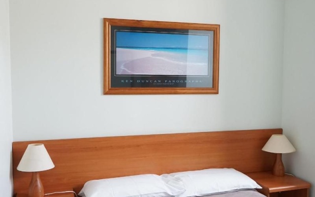 Hurstville Ritz Hotel – Guest Rooms – Sydney