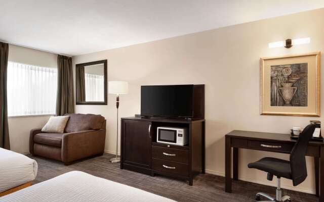 Days Inn by Wyndham Kelowna