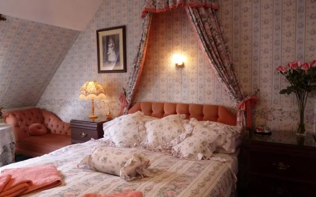 Mil-Mar Guest House
