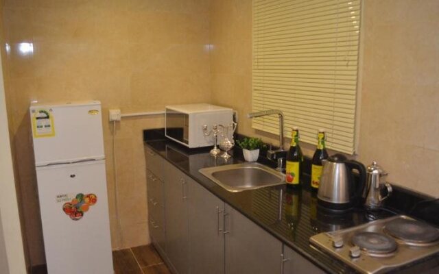 Grand Plaza Hotel Suites