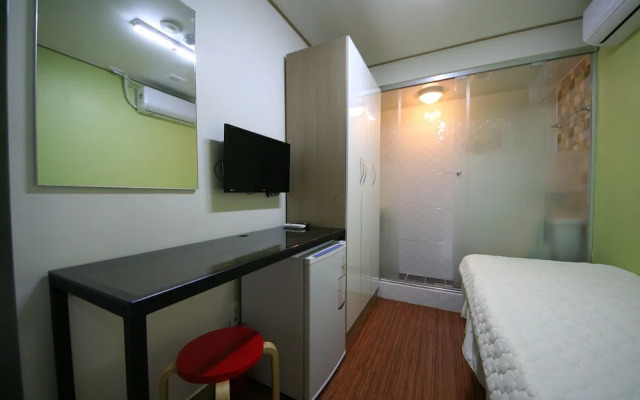 Star Guest House