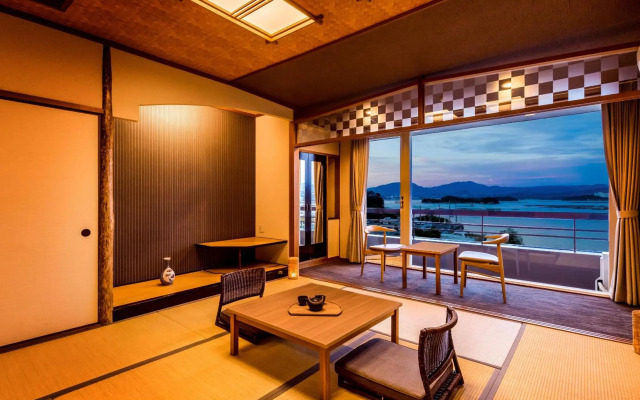 Ooedo Onsen Monogatari Premium Shirahama Gyoen
