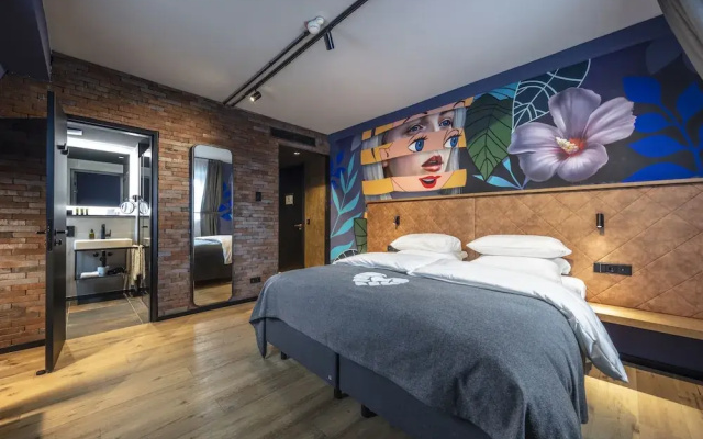 Liebesbier Urban Art & Smart Hotel