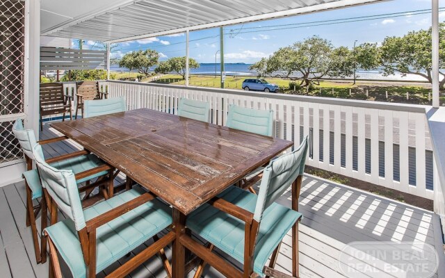 Brighton Waterfront Beach House