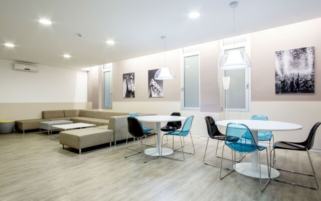 Residencia Universitaria Resa Lesseps