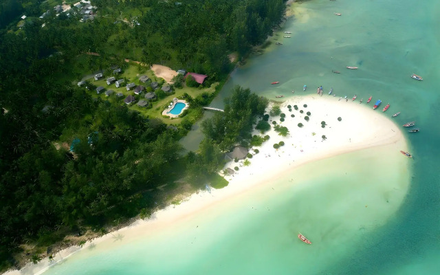 Malibu Beach Bungalows