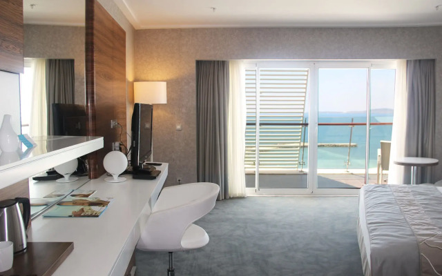 Gold Island Selected Hotel