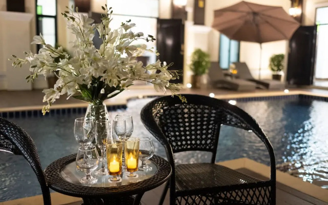 Lanna Kamin Pool Villa Airport