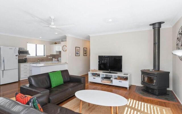 5 Northaven Ave in Bawley Point