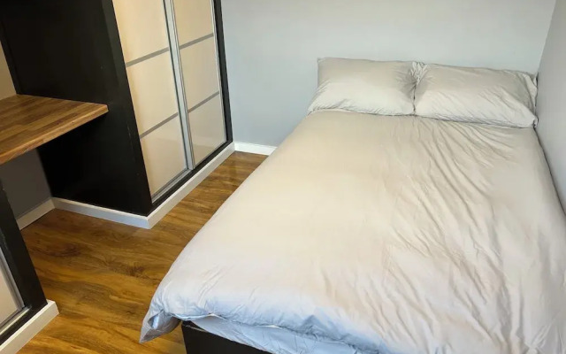 Entire Seaside Home 6 Private Bedrooms Sleeps 10