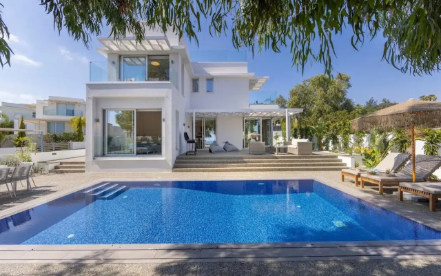 Protaras Leomi Seaview Villa