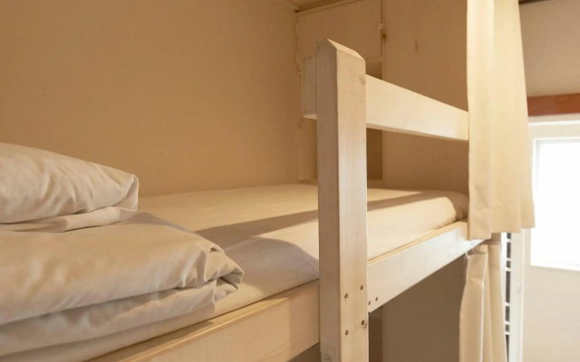 328 Hostel & Lounge – Guest Rooms – Tokyo