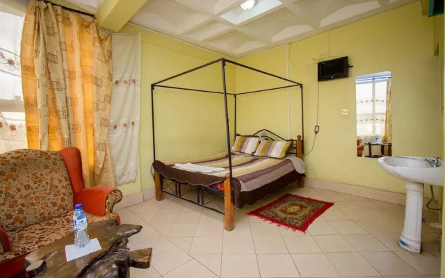 Three Ways Hotel & Restaurant