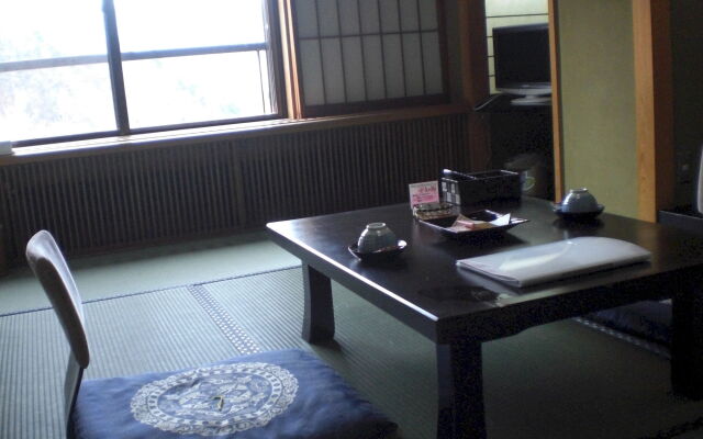 Okada Ryokan Warakutei