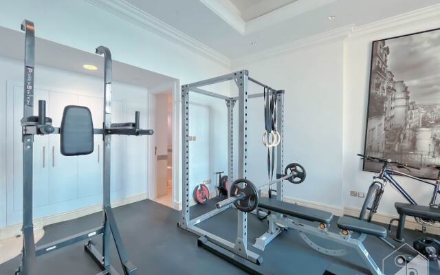 Seaview Penthouse with Private Gym & Outdoor Pool