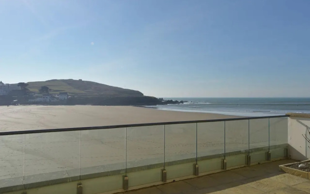 6 Burgh Island