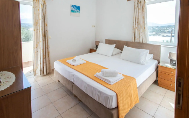Manos Apartments