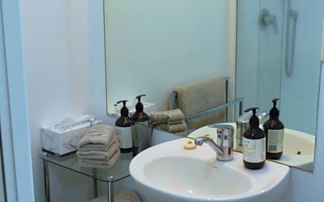 Poplar Creek B&B