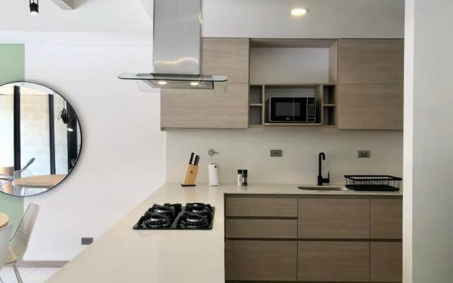 w Lovely 3BR w AC in Laureles