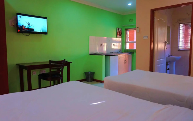 Tasha Lodge and Tours