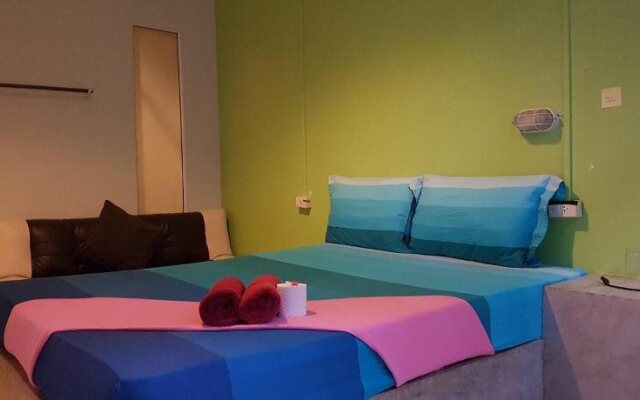 Yellowsun Guesthouse Aonang