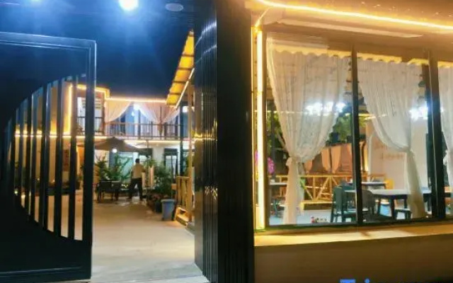 Juncheng Oxygen Bar B&B (No.3 Shop)