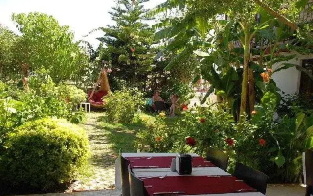 Side Elis Hotel