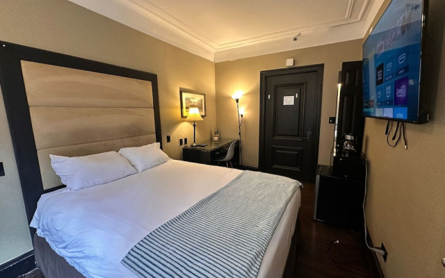 Brooklyn Finest Suites