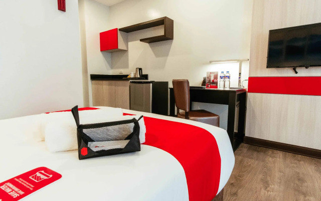 RedDoorz Premium near Ateneo Katipunan