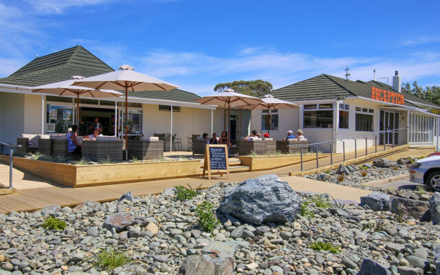 Tahuna Beach Holiday Park & Motel