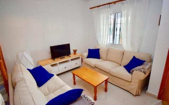 38 Fantastic Holiday // AC - WIFI