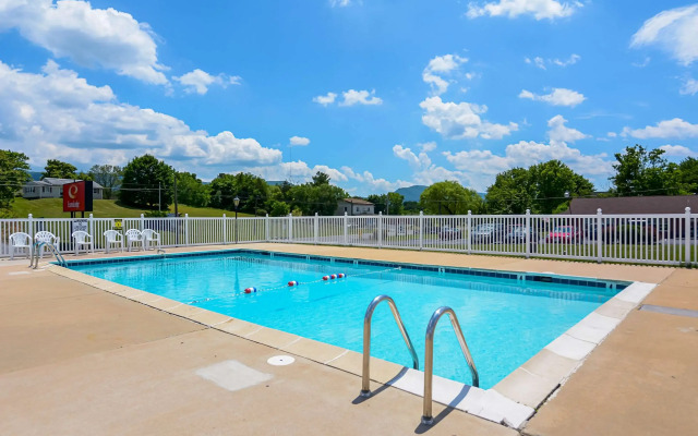 Econo Lodge Woodstock - Shenandoah Valley I-81