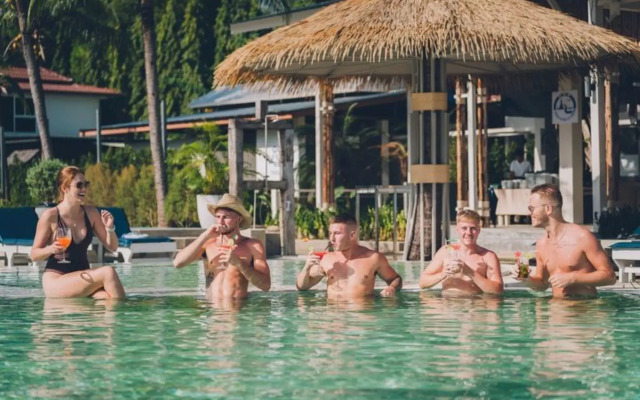 Combo Beach Hotel Samui