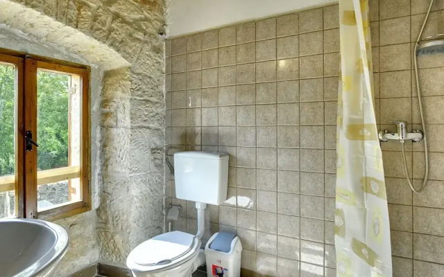 Villa in Batlug With Private Pool