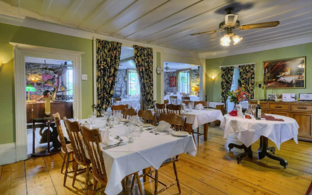 Auberge Baker