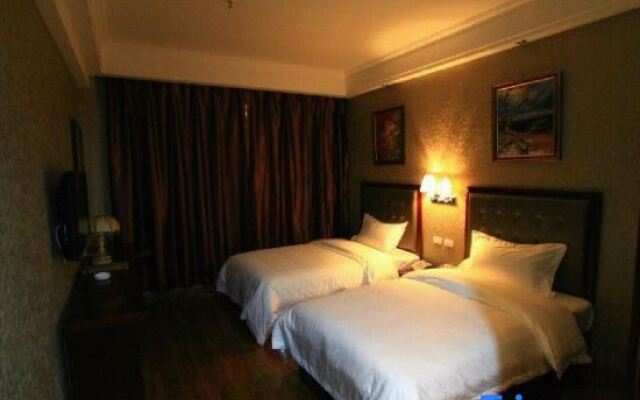 Phoenix Mountain Holiday Hotel