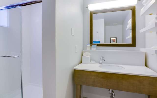 Hampton Inn White House