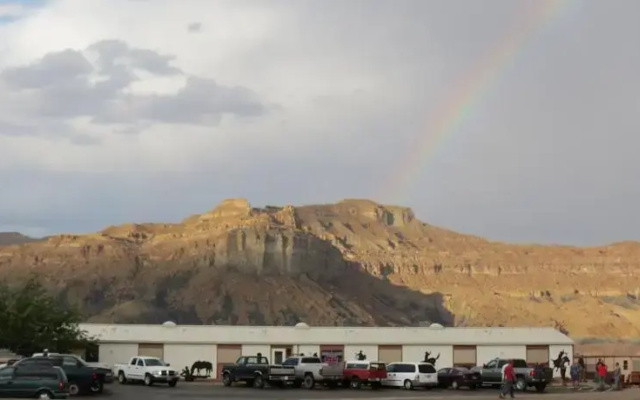 High Desert Lodge