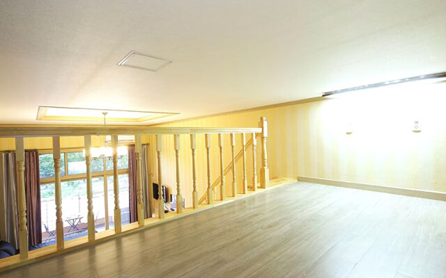 Gyeongpo Yangji Pension