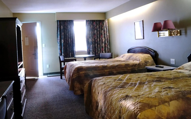 The Ritz Cafe and Motor Inn
