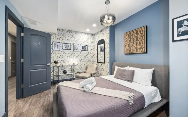 Mccormick Place Guest House