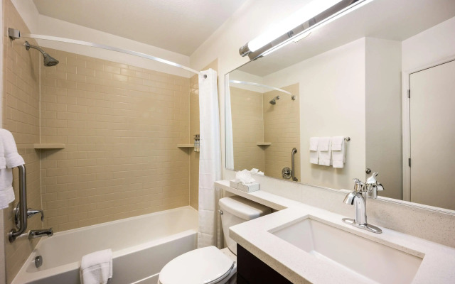 Sonesta Simply Suites Columbus Airport Gahanna