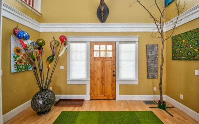 Bozeman - Beach Escape