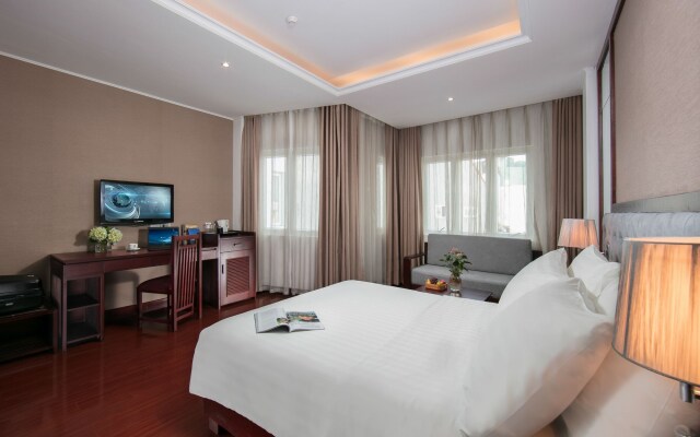 Quoc Hoa Premier Hotel and Spa